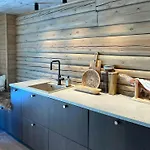 Timber By The Slopes In オップダール