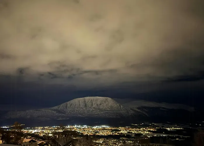 Semesterbostad Timber By The Slopes In Oppdal