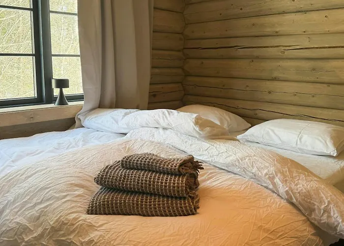 Timber By The Slopes In Semesterbostad *