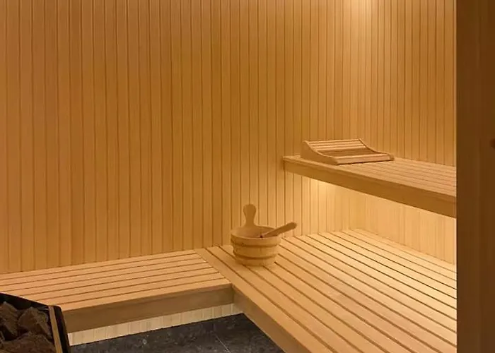 Timber By The Slopes In Ferienhaus